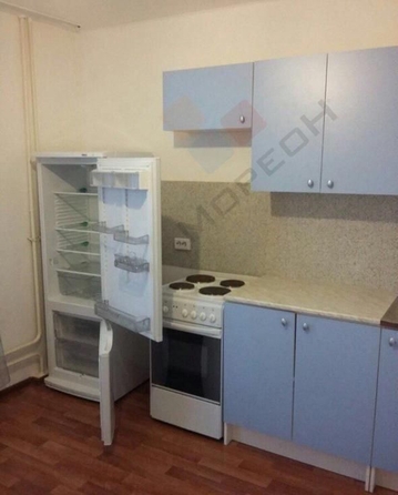 
   Продам 1-комнатную, 38 м², Героев-Разведчиков ул, 30

. Фото 6.