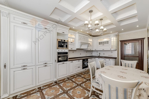 
   Продам 4-комнатную, 107.2 м², Кожевенная ул, 54/1

. Фото 5.