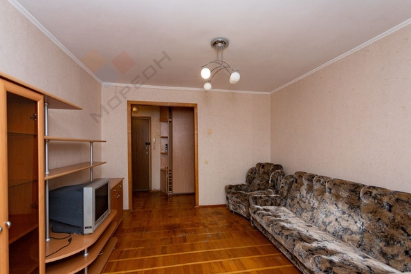 
   Продам 2-комнатную, 51.5 м², 40-летия Победы ул, 146/6к1

. Фото 2.