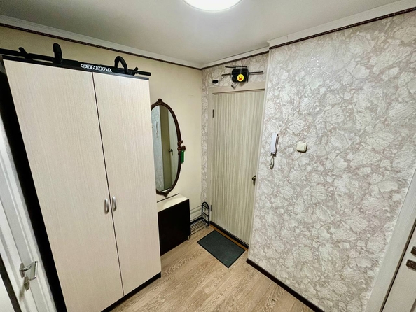 
   Продам 1-комнатную, 40 м², Ленина ул, 177

. Фото 11.