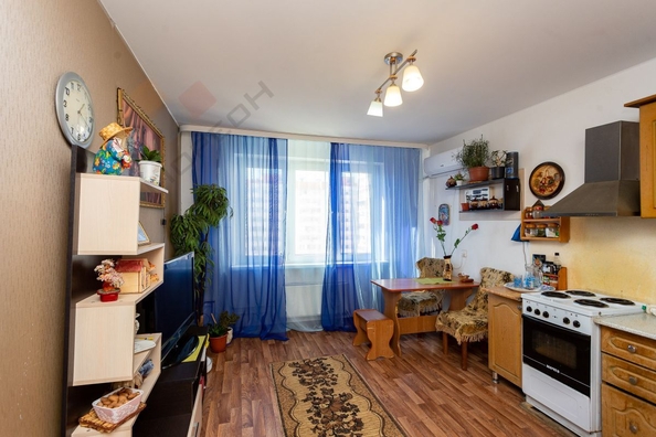 
   Продам 2-комнатную, 64.8 м², Героя Яцкова И.В. ул, 20

. Фото 7.