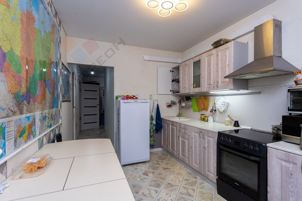 
   Продам 2-комнатную, 48.9 м², Цезаря Куникова ул, 35

. Фото 3.