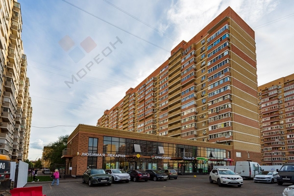 
   Продам 2-комнатную, 48.8 м², Евгении Жигуленко ул, 4

. Фото 19.