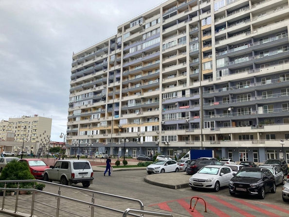 
   Продам 1-комнатную, 47 м², Кирпичная ул, 2к2

. Фото 9.