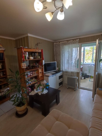 
   Продам 1-комнатную, 33 м², Конституции СССР ул, 36

. Фото 2.