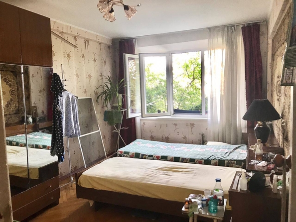 
   Продам 3-комнатную, 66.6 м², Виноградная ул, 152

. Фото 2.