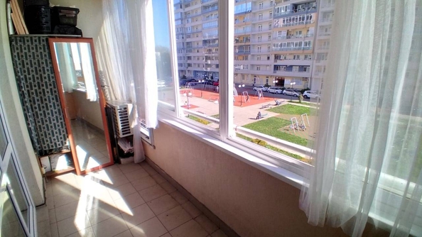 
   Продам 2-комнатную, 65 м², Кирпичная ул, 3

. Фото 25.