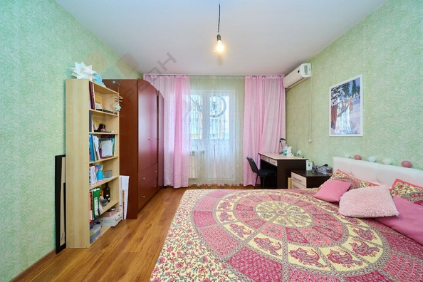 
   Продам 3-комнатную, 80.9 м², Академика Лукьяненко П.П. ул, 16/1

. Фото 8.