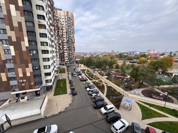 
   Продам 2-комнатную, 70.9 м², Береговая ул, 2к2

. Фото 1.