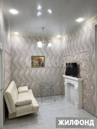 
   Продам 3-комнатную, 56 м², Ульянова ул, 122

. Фото 1.
