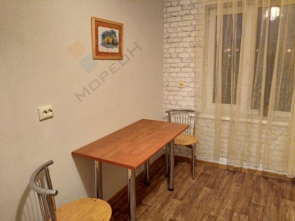 
   Продам 1-комнатную, 36.8 м², Алма-Атинская ул, 2/1

. Фото 4.