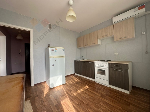 
   Продам 1-комнатную, 37.9 м², Генерала Трошева Г.Н. ул, 35

. Фото 5.