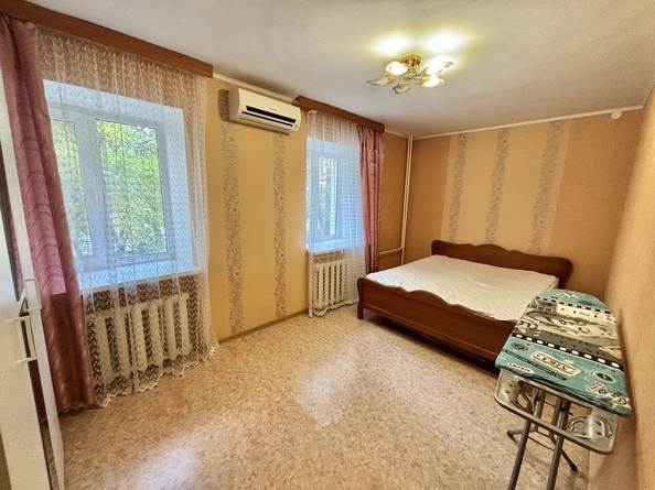 
   Продам 2-комнатную, 42 м², Трудящихся ул, 2

. Фото 13.