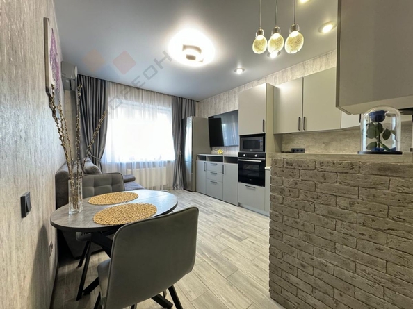 
   Продам 2-комнатную, 54 м², Героя Сарабеева В.И. ул, 5к5

. Фото 1.