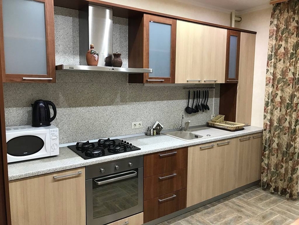 
   Продам 1-комнатную, 52 м², Колхозная ул, д 11

. Фото 9.