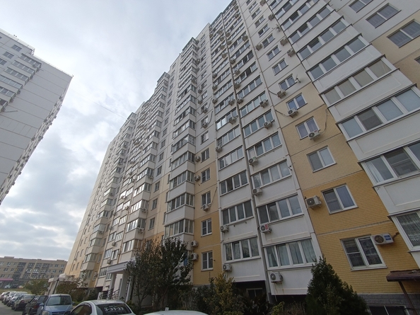 
   Продам 1-комнатную, 37 м², Адмирала Пустошкина ул, 10

. Фото 23.