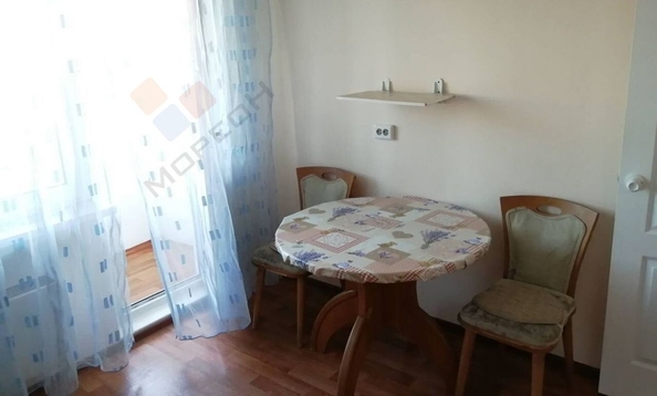 
   Продам 1-комнатную, 37.5 м², Артюшкова В.Д. ул, 5

. Фото 2.