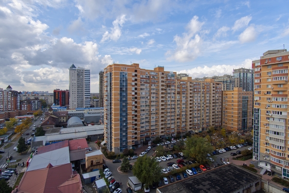 
   Продам 3-комнатную, 78 м², Монтажников ул

. Фото 5.