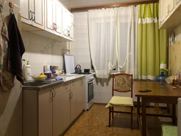 
   Продам 4-комнатную, 75 м², Уральская ул, 182

. Фото 1.