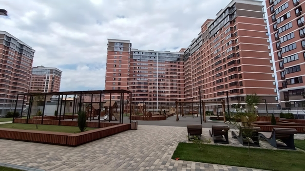 
   Продам 1-комнатную, 32.4 м², Западный Обход ул, 57/3

. Фото 11.