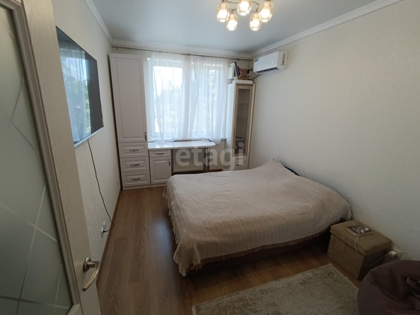 
   Продам 1-комнатную, 29.9 м², Западный Обход ул, 42/4  2

. Фото 3.