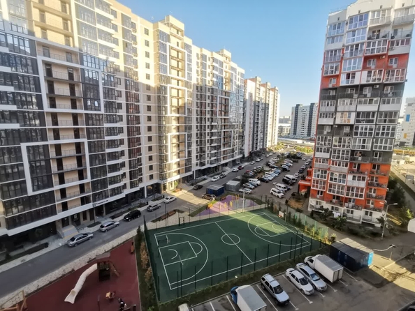 
   Продам 2-комнатную, 51 м², Западный Обход ул, 39/1  2

. Фото 16.