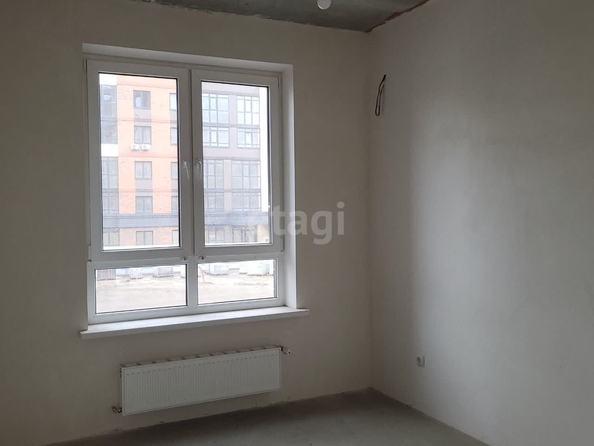 
   Продам 1-комнатную, 36.6 м², Любимово мкр, 16

. Фото 2.