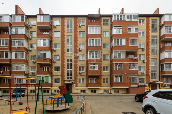 
   Продам 1-комнатную, 40 м², Кирилла Россинского ул, 69

. Фото 18.