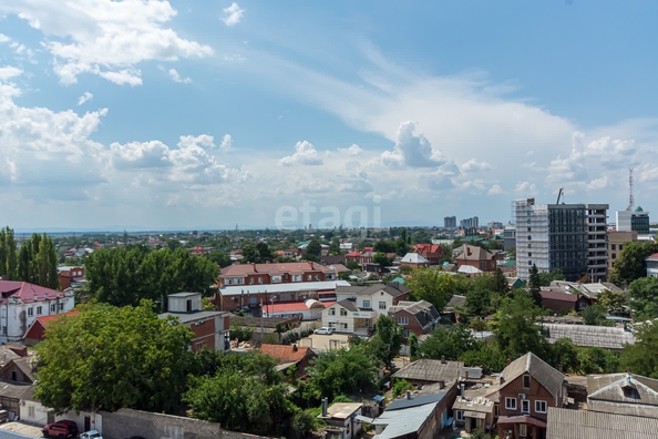 
   Продам 2-комнатную, 67.5 м², Ставропольская ул, 18

. Фото 14.