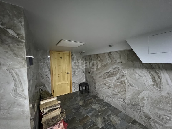 
   Продам 4-комнатную, 159.6 м², Алуштинская ул, 40

. Фото 18.