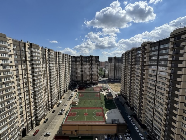 
   Продам 3-комнатную, 75.7 м², Стахановская ул, 1/5/3

. Фото 2.