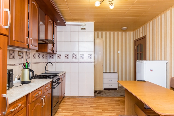 
   Продам 3-комнатную, 73.6 м², Ставропольская ул, 170

. Фото 5.