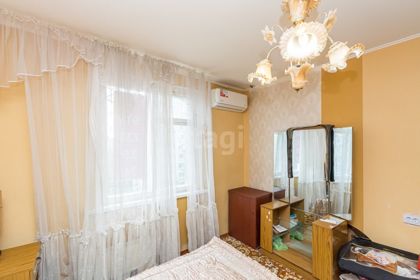 
   Продам 4-комнатную, 78.5 м², Симферопольская ул, 18

. Фото 11.