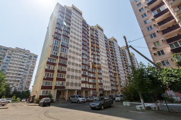 
   Продам 2-комнатную, 66 м², Рождественская Набережная ул, 37

. Фото 28.