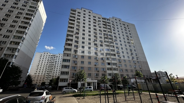 
   Продам 2-комнатную, 65.8 м², Черкасская ул, 58

. Фото 15.