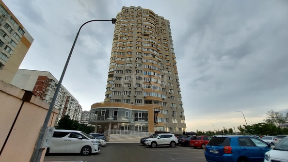 
   Продам 2-комнатную, 82.5 м², Рождественская Набережная ул, 4

. Фото 26.