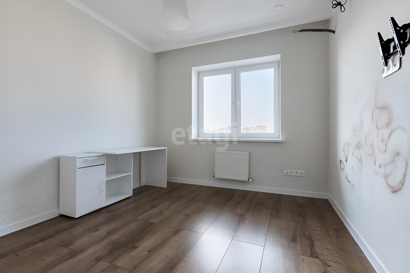 
   Продам 3-комнатную, 87.3 м², Круговая ул, 4в/7

. Фото 16.