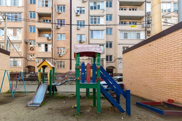 
   Продам 1-комнатную, 38 м², Сергея Есенина ул, 100

. Фото 22.