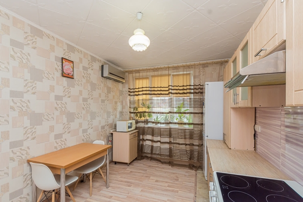 
   Продам 2-комнатную, 58 м², Жигулёвская ул, 15

. Фото 2.