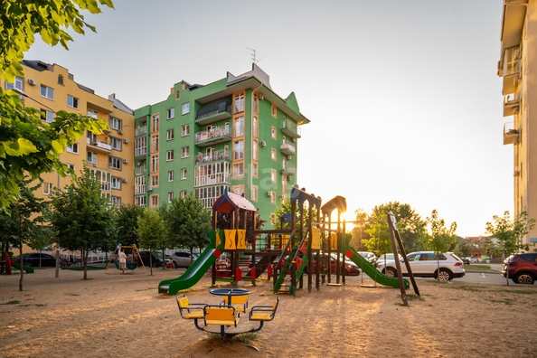 
   Продам 2-комнатную, 59 м², Венецианская ул, 14

. Фото 39.