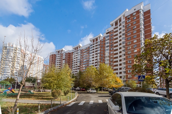 
   Продам 4-комнатную, 153 м², Клары Лучко б-р, 10

. Фото 35.