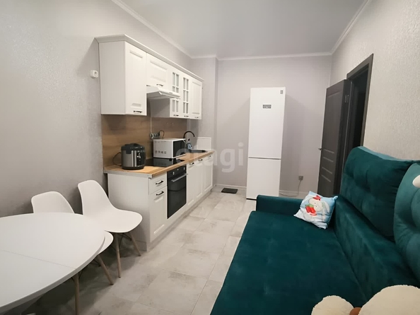 
   Продам 1-комнатную, 35 м², Старокубанская ул, 2/4/1

. Фото 1.