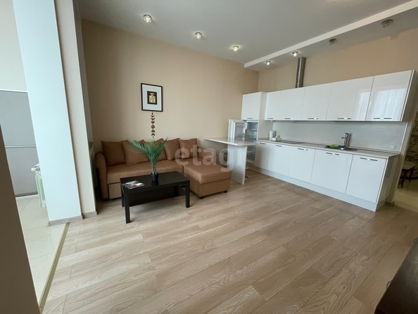 
  Сдам в аренду 1-комнатную квартиру, 60 м², Краснодар

. Фото 2.