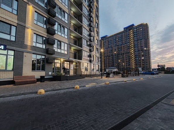 
   Продам 2-комнатную, 58.7 м², Мачуги В.Н. ул, 166Б

. Фото 5.