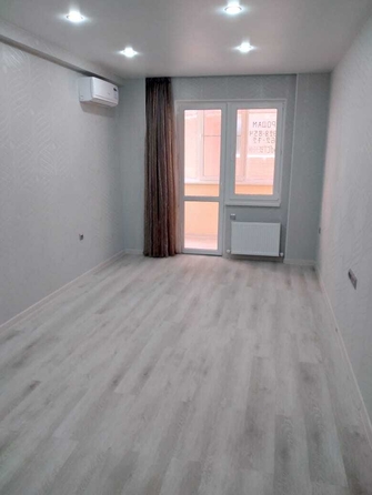 
   Продам 1-комнатную, 37 м², Крылова ул, 113к4

. Фото 1.