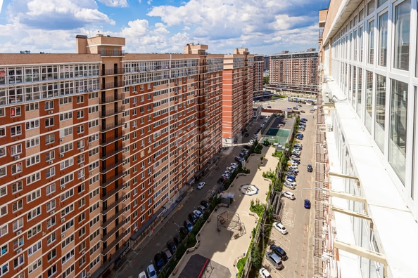 
   Продам 2-комнатную, 52.9 м², Западный Обход ул, 39/2  3

. Фото 10.