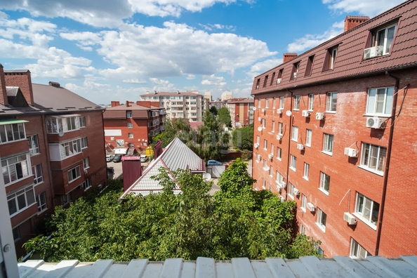 
   Продам 2-комнатную, 68 м², Ангарская ул, 1/7

. Фото 12.