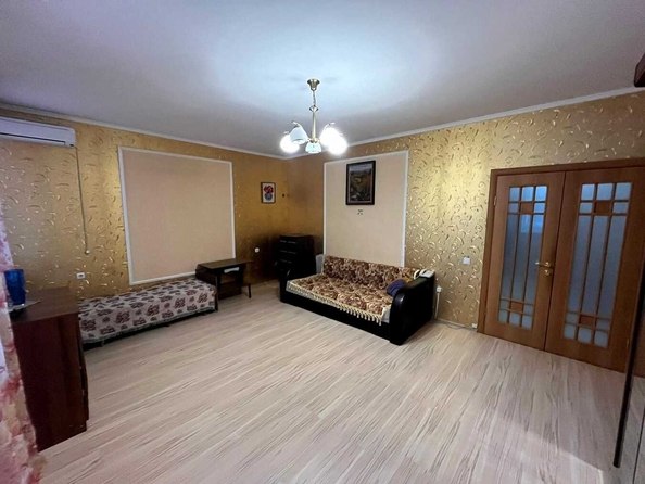 
   Продам 1-комнатную, 63 м², Омелькова ул, 20к6

. Фото 7.