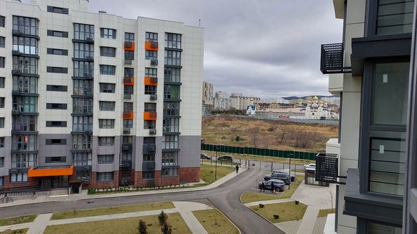 
   Продам 2-комнатную, 54 м², Крылова ул, 13к2

. Фото 23.