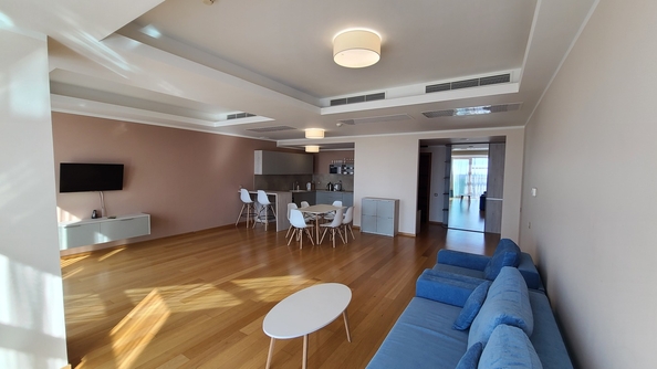 
   Продам 1-комнатную квартира, 98 м², Революции пр-кт, 3

. Фото 5.